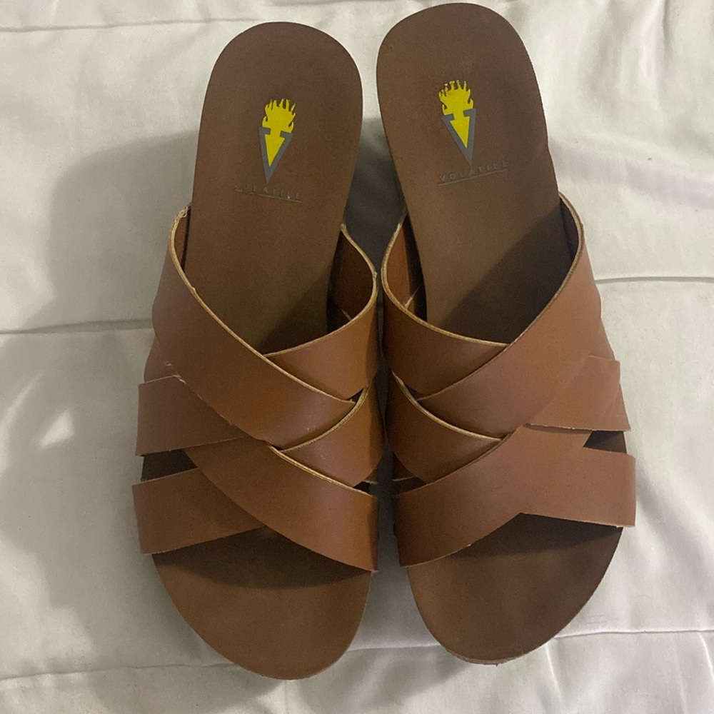 Volatile Mayfield Wedge